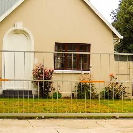 39 On Nile Guest House Port Elizabeth Esterno foto